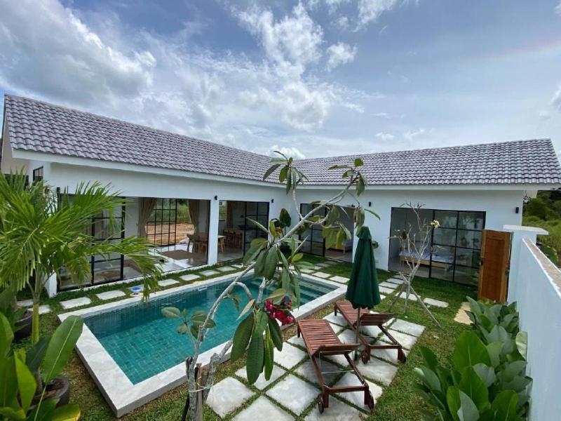 Allure Villa Cempaka Private Pool Kuantan Exterior photo